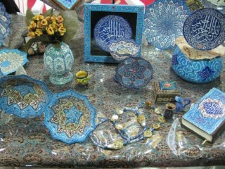 تصاویری از هنرهای دستی کارآفرینان غرفه در نمایشگاه قرآن و عترت