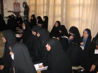 برگزاری کارگاه مهارتهای شاد زیستن بر مبنای روایات در مدرسه زهرای مرضیه سلام الله علیها