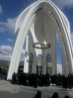 برگزاری اردوی زیارتی سیاحتی قم و جمکران و .... طلاب مدرسه علمیه زهرای مرضیه (س) اصفهان
