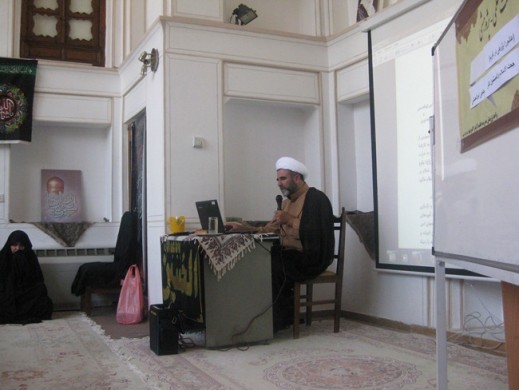برگزاری نشست عاشورا پژوهی در غرب در مدرسه علمیه  زهرا ی مرضیه سلام الله علی