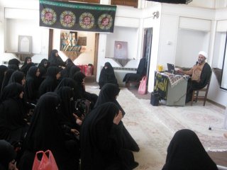 برگزاری نشست عاشورا پژوهی در غرب در مدرسه علمیه  زهرا ی مرضیه سلام الله علی
