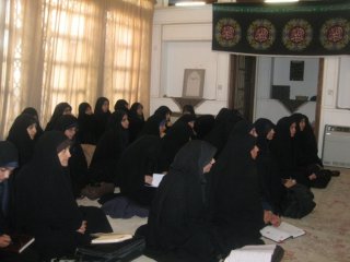 گزارش نشست سیاسی در حوزه ی زهرای مرضیه سلام الله علیها
