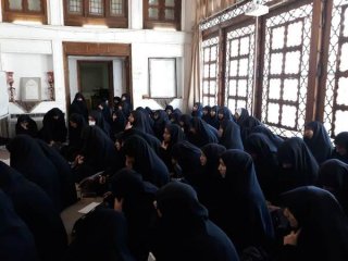 برگزاری نشستی با عنوان گلبرگ زندگی با حضور حجت الاسلام و المسلمین حاج آقا دهنوی در حوزه علمیه زهرای مرضیه سلام الله علیها