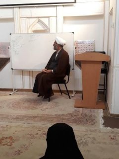 برگزاری نشست اخلاقی با موضوع آسانی حساب درقیامت و با سخنرانی حاج آقا مرتضوی پناه  استاد اخلاق در مدرسه علمیه خواهران الزهراء المرضیه سلام الله علیها اصفهان