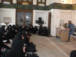 ارسال گزارش برگزاری نشست تخصصی با موضوع  شبهات مربوط به  حقوق زن از منظر قرآن از زهرای مرضیه سلام الله علیها
