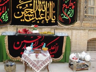 برپایی موکب به مناسبت نزدیک شدن به اربعین حسینی در حوزه علمیه زهرای مرضیه سلام الله علیها