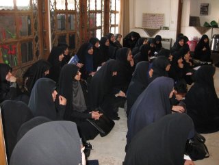 برگزاری نشست اخلاقی با موضوع انواع انسانها در برابر مقدرات الهی در مدر سه علمیه زهرا ی مرضیه سلام الله علیهااصفهان